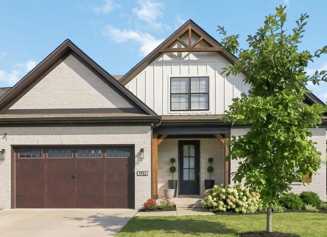 1952 Tidewater Flat, Lexington, KY 40509