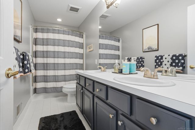4030 Holly Lane, Oakland Twp, MI 48306