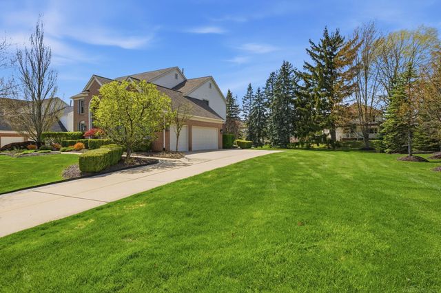 4030 Holly Lane, Oakland Twp, MI 48306