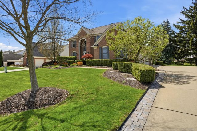 4030 Holly Lane, Oakland Twp, MI 48306