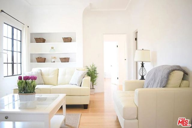 944 12th Street 5, Santa Monica, CA 90403