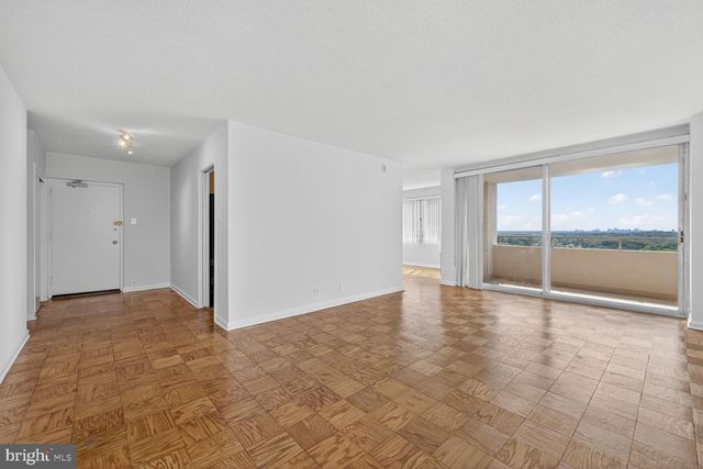 5500 FRIENDSHIP BLVD #2117N, Chevy Chase, MD 20815