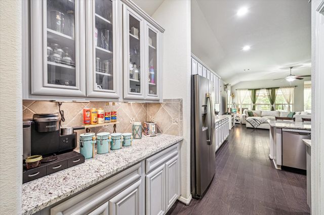 9124 Sierra Del Carmen, Conroe, TX 77303