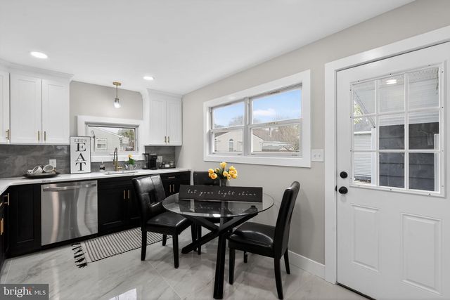 207 CANARY LN, Mount Holly, NJ 08060