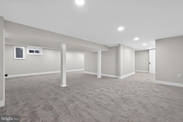 207 CANARY LN, Mount Holly, NJ 08060