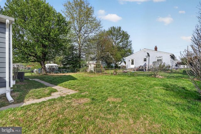 207 CANARY LN, Mount Holly, NJ 08060