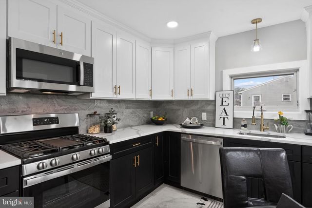 207 CANARY LN, Mount Holly, NJ 08060