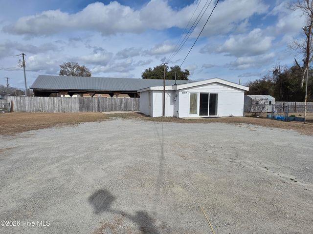 4009 Holly Shelter Road, Castle Hayne, NC 28429