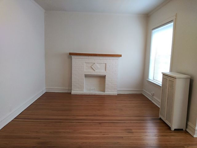 705 W Cornelia Avenue 3, Chicago, IL 60657