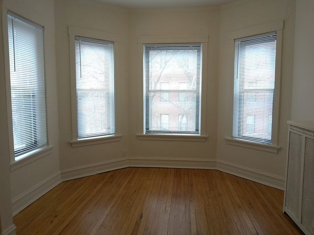 705 W Cornelia Avenue 3, Chicago, IL 60657