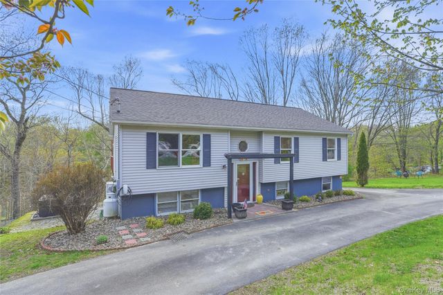 6 Taber Place, Marlboro, NY 12542