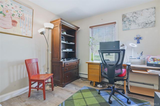 6 Taber Place, Marlboro, NY 12542