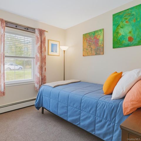 6 Taber Place, Marlboro, NY 12542