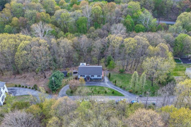 6 Taber Place, Marlboro, NY 12542