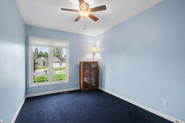 1425 Crystalline Drive Se, Gaines Twp, MI 49316