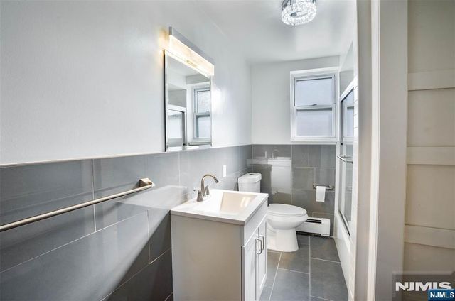 533 Victory Avenue 2nd fl, Ridgefield, NJ 07657