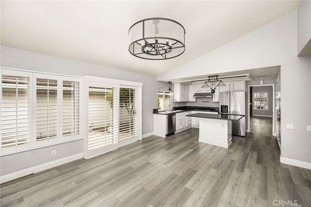 7 Atlanta, Irvine, CA 92620