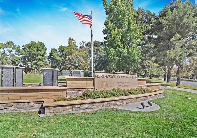 7 Atlanta, Irvine, CA 92620