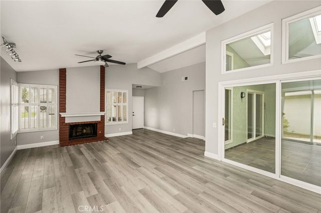 7 Atlanta, Irvine, CA 92620