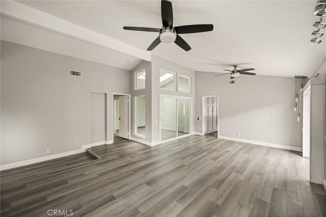 7 Atlanta, Irvine, CA 92620