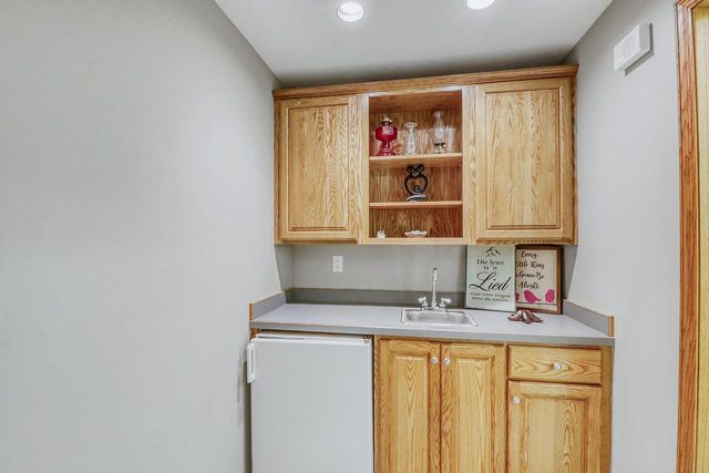 123 50th Avenue E, West Fargo, ND 58078