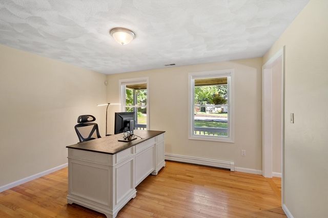 26 Worden Road, Tyngsborough, MA 01879