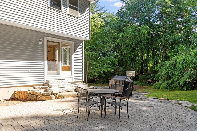 26 Worden Road, Tyngsborough, MA 01879
