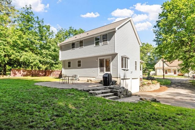 26 Worden Road, Tyngsborough, MA 01879