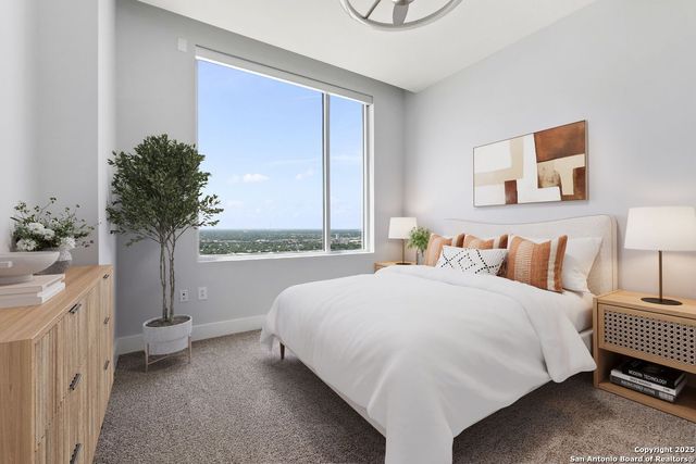 610 E Market St Unit 2811, San Antonio, TX 78205