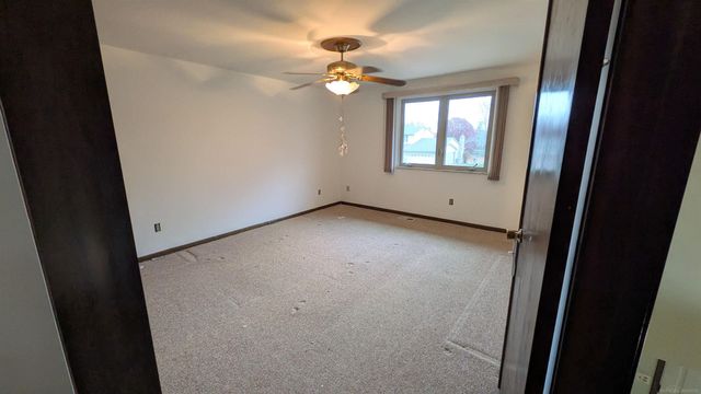 40203 Vincenzia Street, Clinton Township, MI 48038