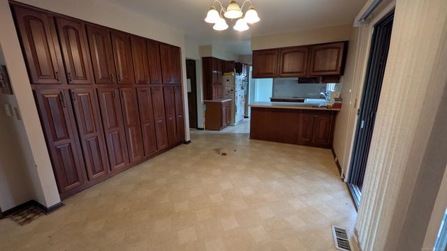 40203 Vincenzia Street, Clinton Township, MI 48038