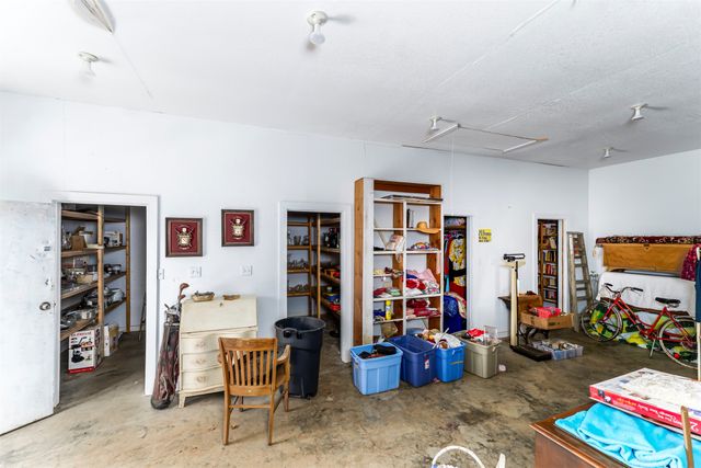 709 Cooks Lane, Fort Worth, TX 76120