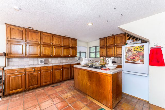 709 Cooks Lane, Fort Worth, TX 76120