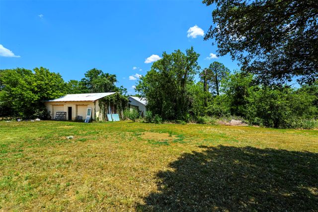 709 Cooks Lane, Fort Worth, TX 76120