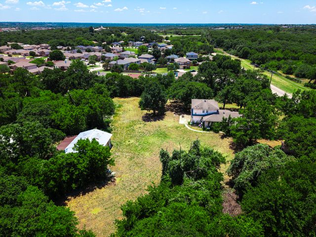 709 Cooks Lane, Fort Worth, TX 76120