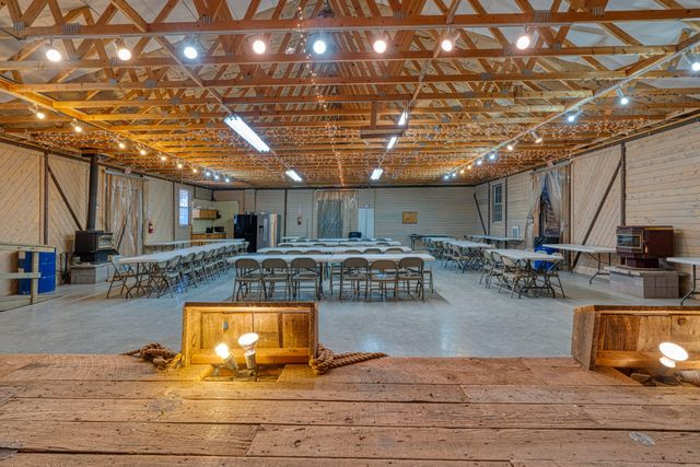 87 N Frontage Road, Edgewood, NM 87015