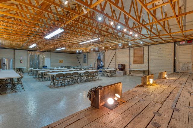 87 N Frontage Road, Edgewood, NM 87015