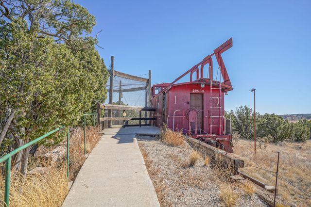 87 N Frontage Road, Edgewood, NM 87015