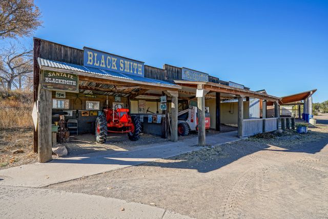 87 N Frontage Road, Edgewood, NM 87015