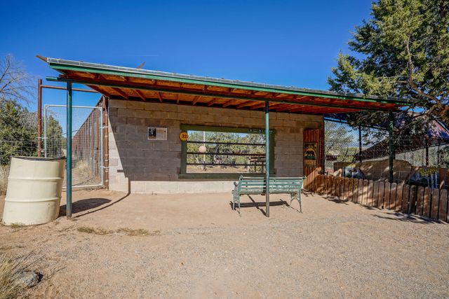 87 N Frontage Road, Edgewood, NM 87015