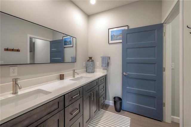 7616 Washington Street, Kansas City, MO 64114