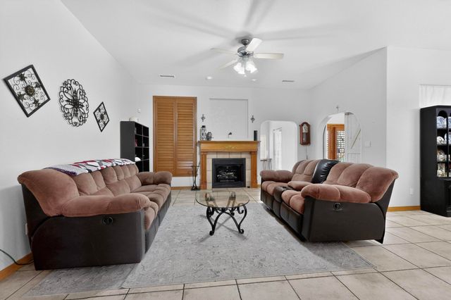 3728 Spyglass Loop SE, Rio Rancho, NM 87124