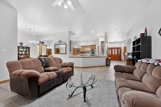 3728 Spyglass Loop SE, Rio Rancho, NM 87124