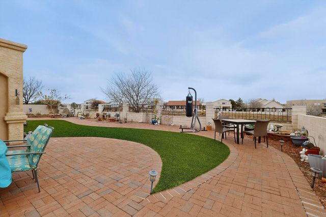 3728 Spyglass Loop SE, Rio Rancho, NM 87124