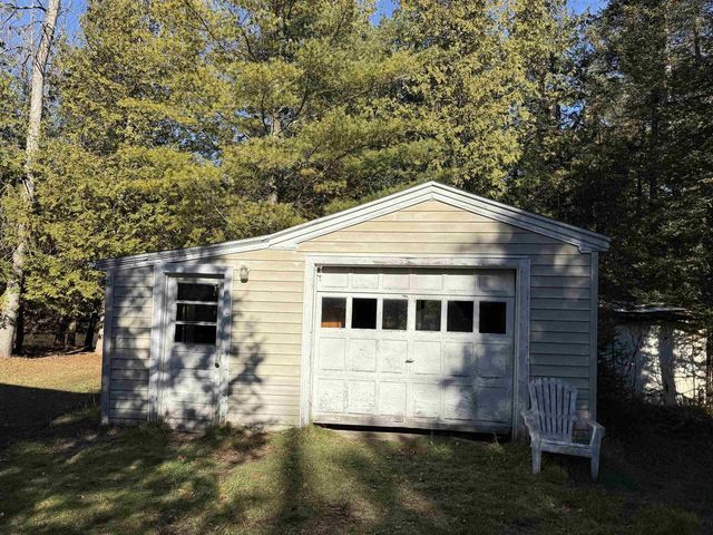 5031 FLAT ROCK HEIGHTS LANE, Cecil, WI 54111