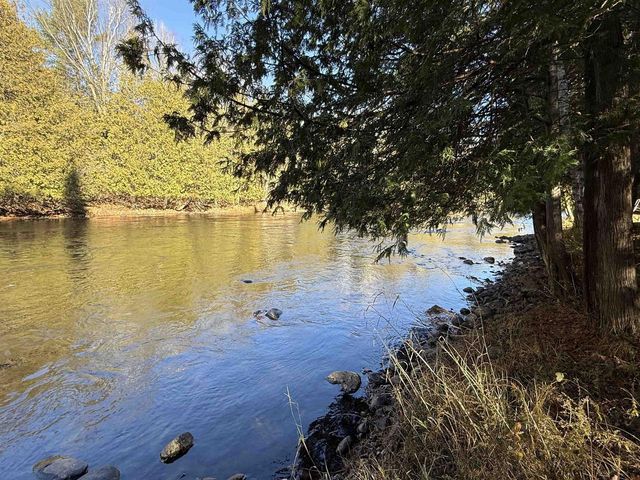 5031 FLAT ROCK HEIGHTS LANE, Cecil, WI 54111