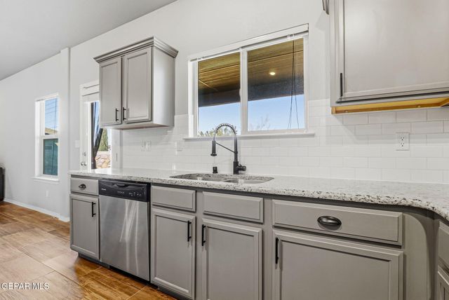 7529 RED CEDAR Drive, El Paso, TX 79911