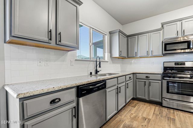 7529 RED CEDAR Drive, El Paso, TX 79911