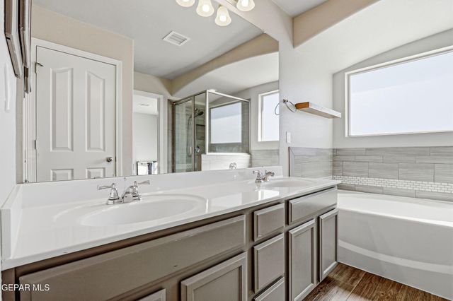 7529 RED CEDAR Drive, El Paso, TX 79911