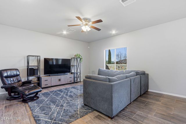 7529 RED CEDAR Drive, El Paso, TX 79911